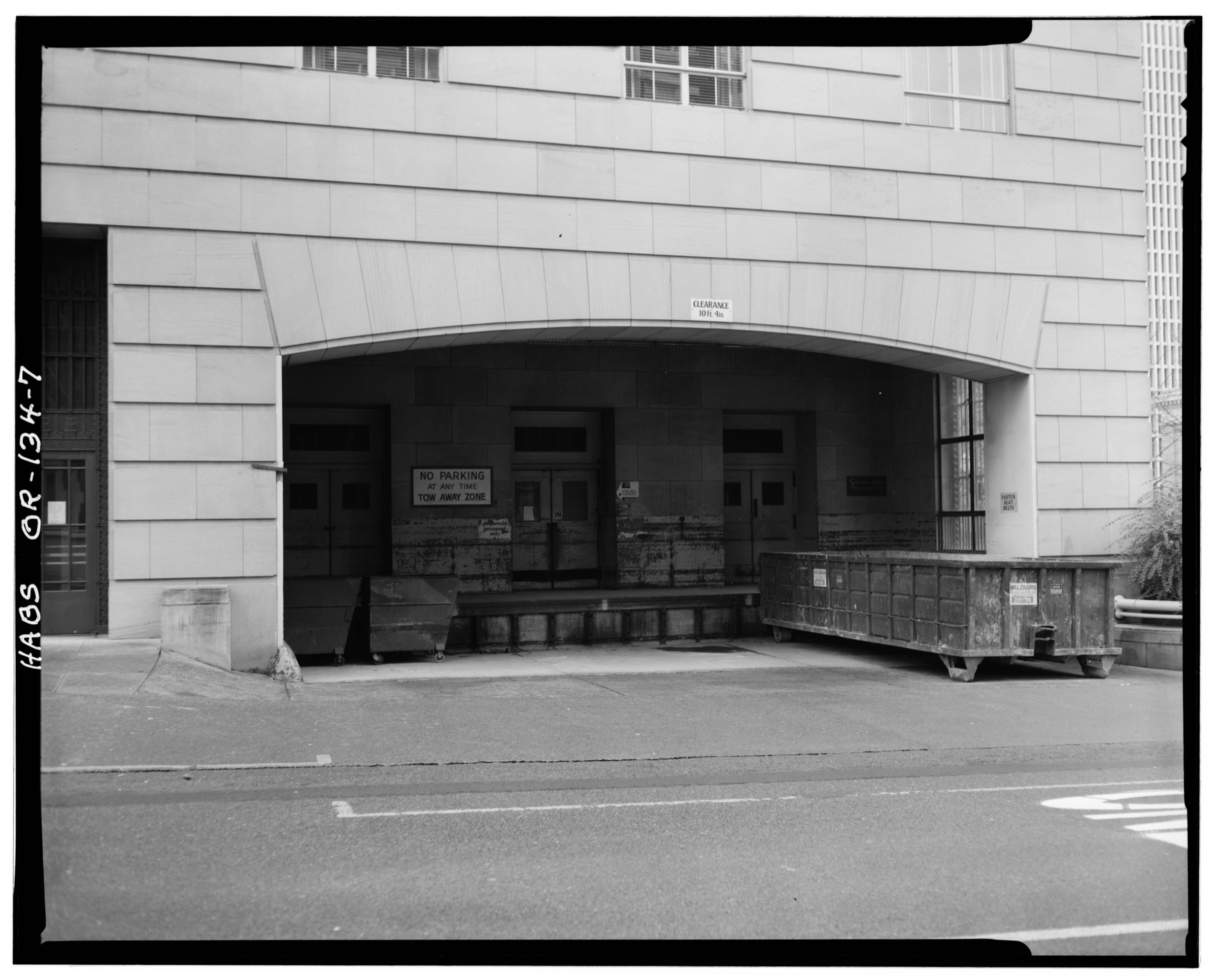 Loading dock, south facade — HABS documentation photograph