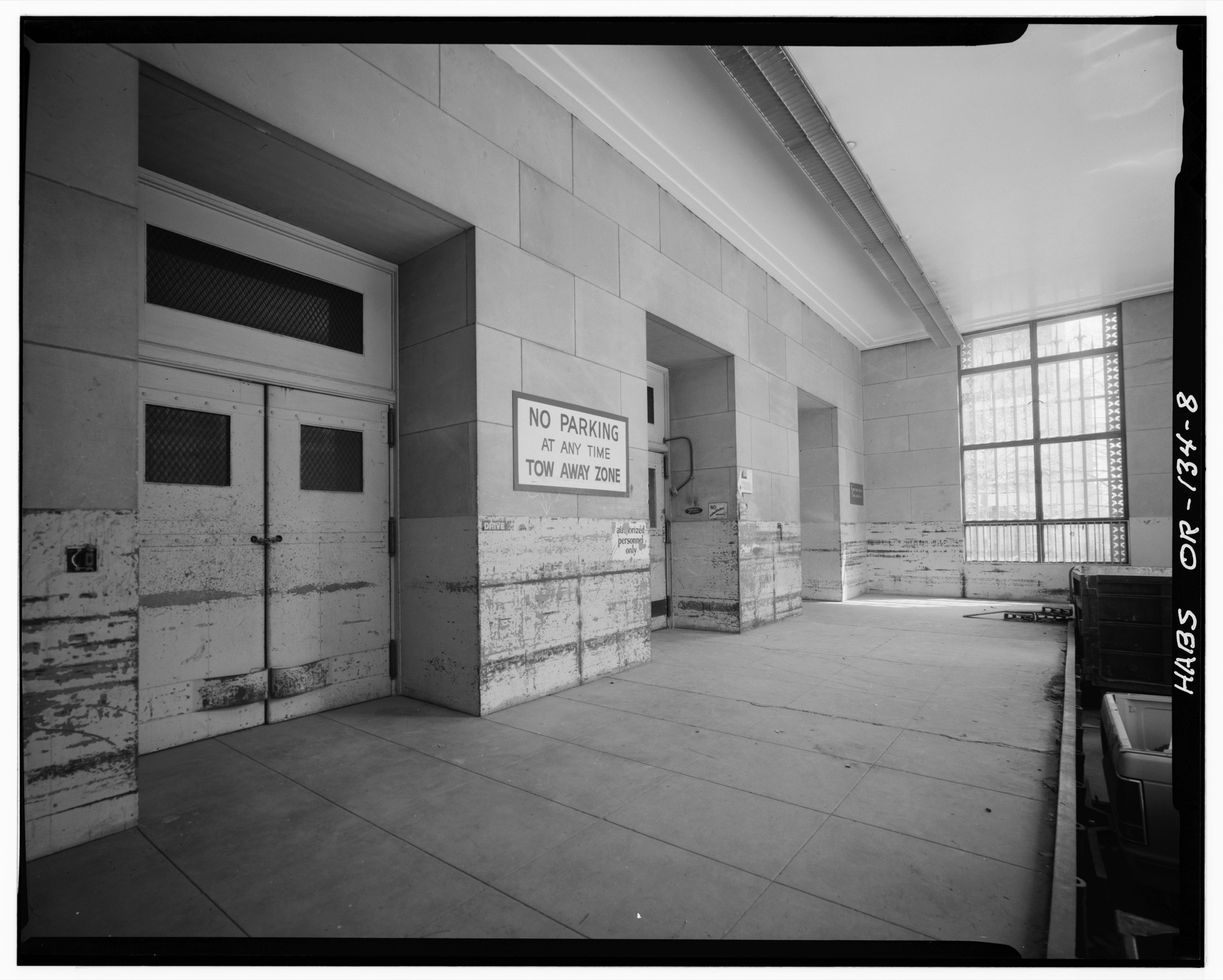 Loading dock, south facade, interior — HABS documentation photograph