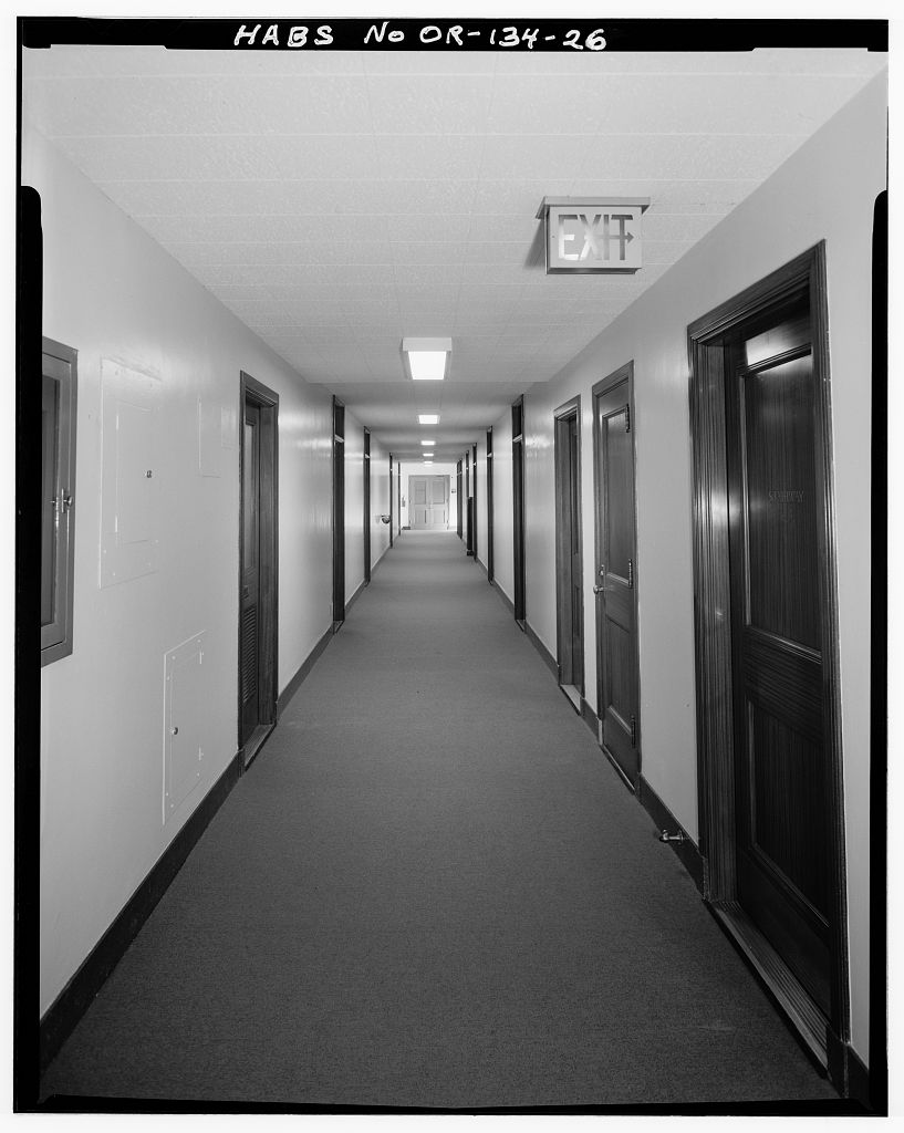 Corridor, modernized — HABS documentation photograph